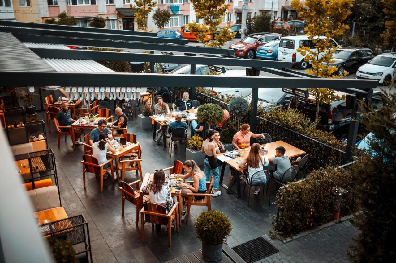 Hotel Subcarpati Curtea de Argeş Exteriér fotografie