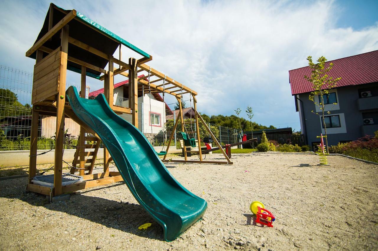 Hotel Subcarpati Curtea de Argeş Exteriér fotografie